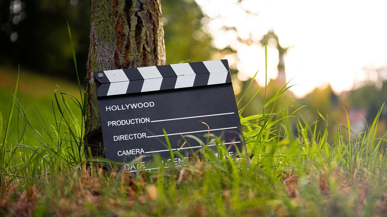 영화 감상 노트 쓰기: 영화를 더 깊이 이해하는 방법